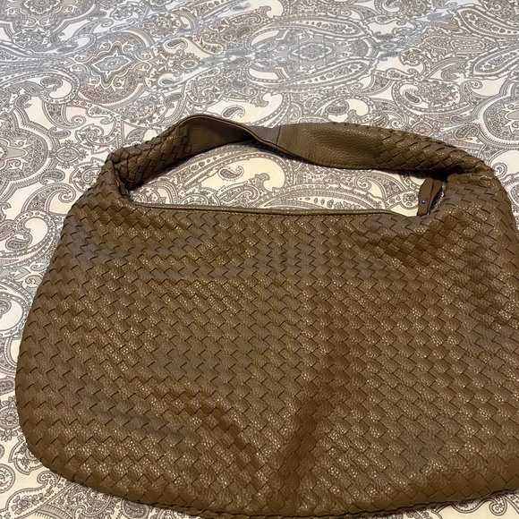 Faux leather woven bag - Picture 1 of 2